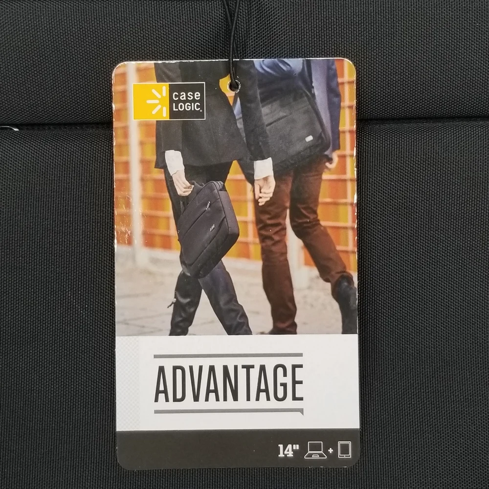 New! Case Logic 3203986 Advantage 14 Black Tablet Laptop Shoulder Messenger Bag